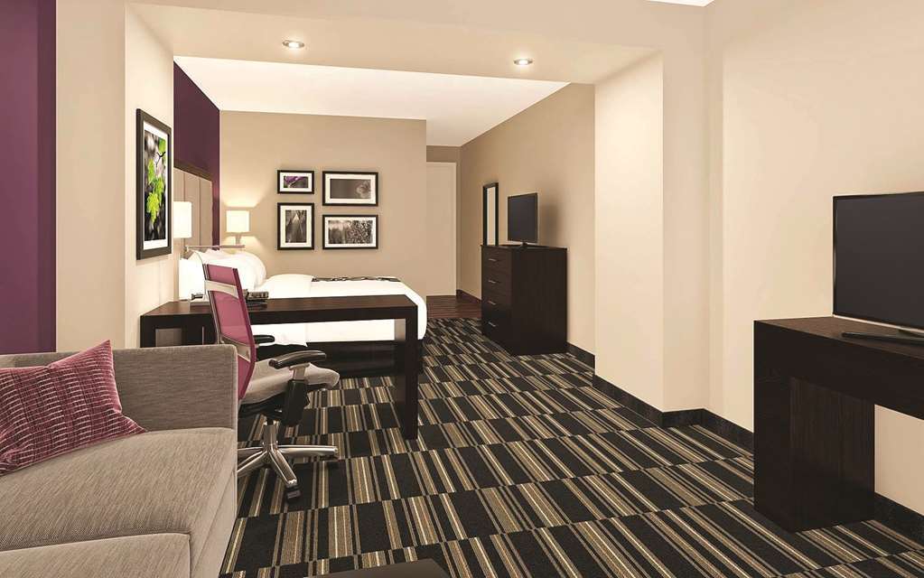 La Quinta Inn & Suites By Wyndham Clifton Park Saratoga Area 1749 Route 9 Clifton Park