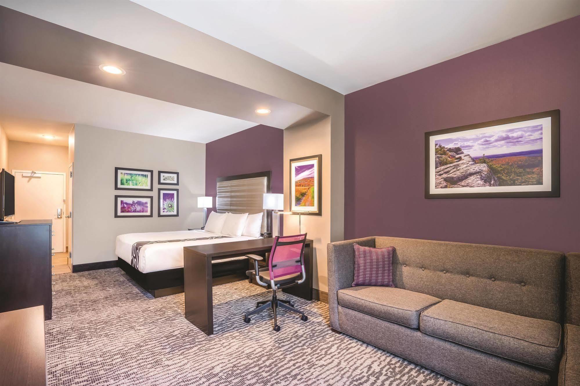 Hotel La Quinta Inn & Suites By Wyndham Clifton Park Saratoga Area 1749 Route 9